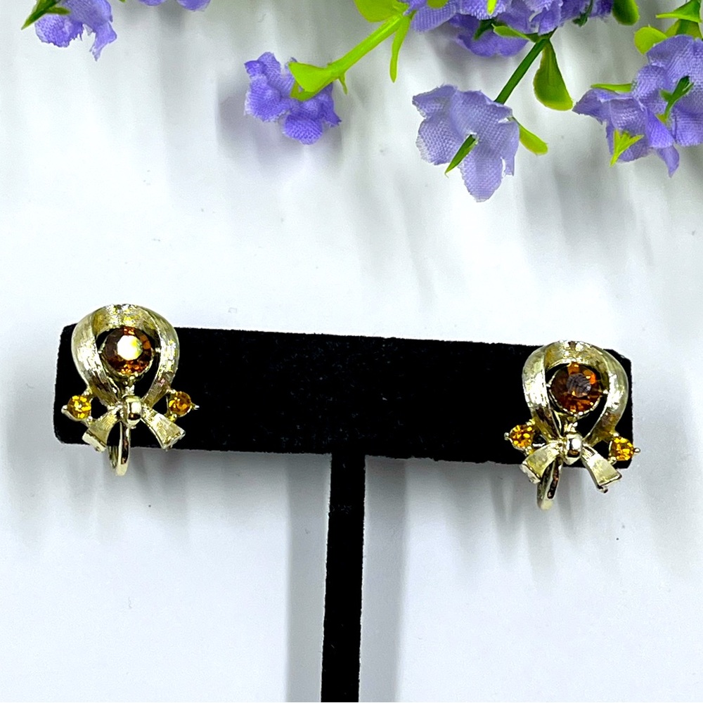 Amber Coloured Crystal Abstract Design Vintage Screw Back Earrings